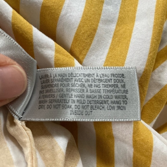 Simons Contemporaine Short Sleeve Mustard Crop Tie Shirt. Size S - Picture 8 of 8